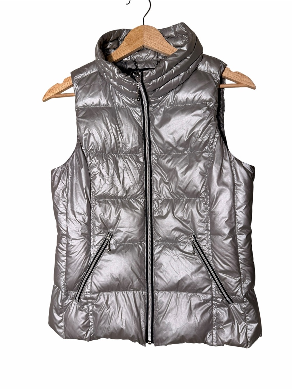 ANORAK Metallic Silver Quilted Sleeveless Puffer Vest